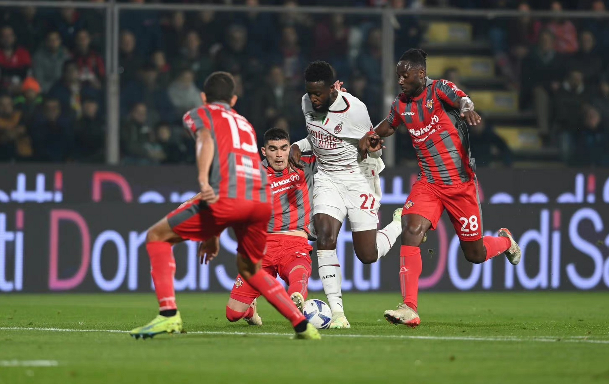 廷贝尔在阿 廷贝尔在阿